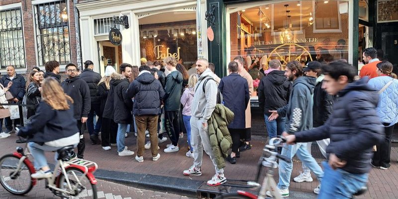 Amsterdam’da TikTok Fenomeni Patatesçi Kapatılma Tehlikesiyle Karşı Karşıya