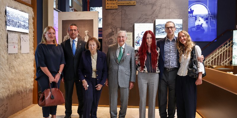 Vehbi Koç’un Girişimcilik Yolculuğu VEKAM’da Sergileniyor