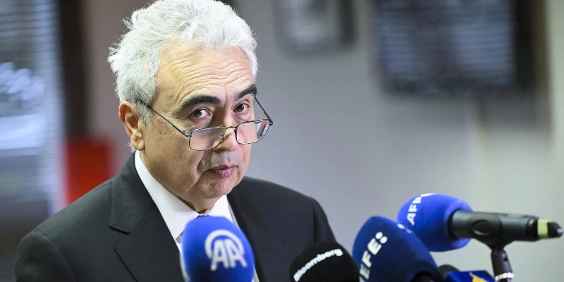 Uçuşlarda Kerosin Alarmı: Yaz Sezonunda İptaller Gündemde