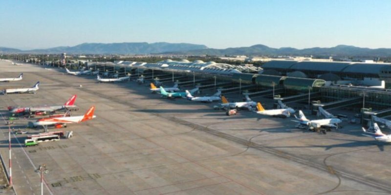 Rus Turistler Dalaman ve Bodrum Uçuşlarını Bekliyor